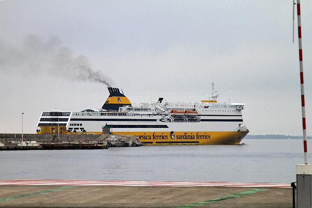 0003 Afvaart Bastia.JPG